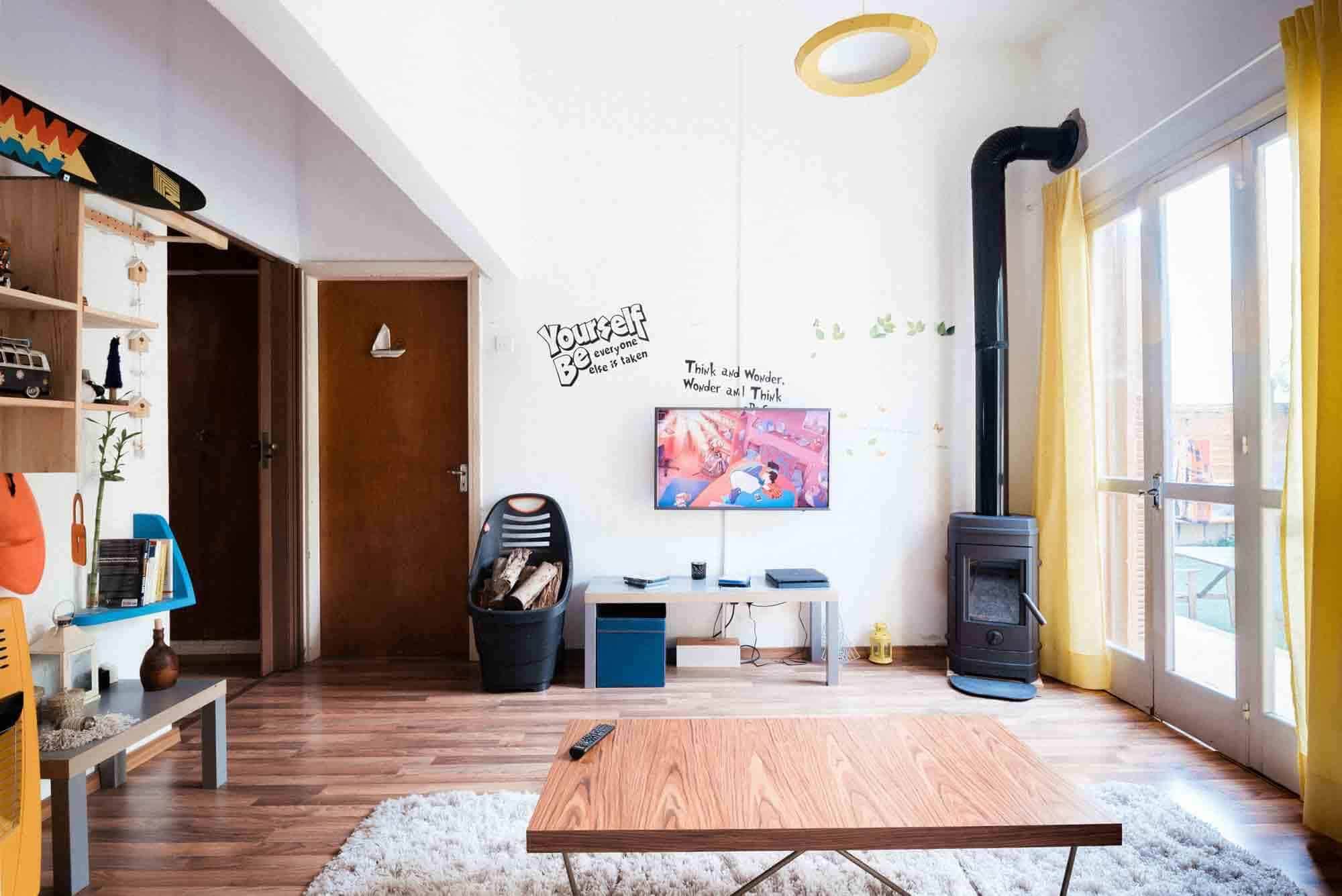 travel-experience-airbnb-home-unsplash
