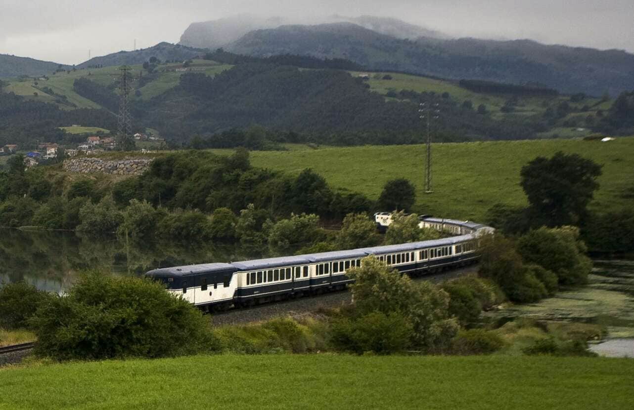 trenes-turisticos-renfe-2