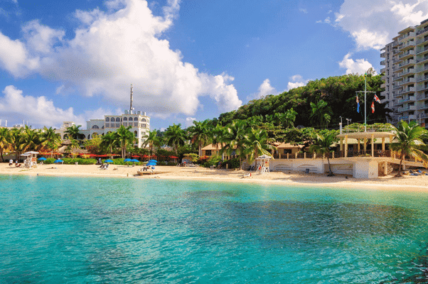 LATAM-reanuda-ruta-aérea-Lima-Montego-Bay-Jamaica