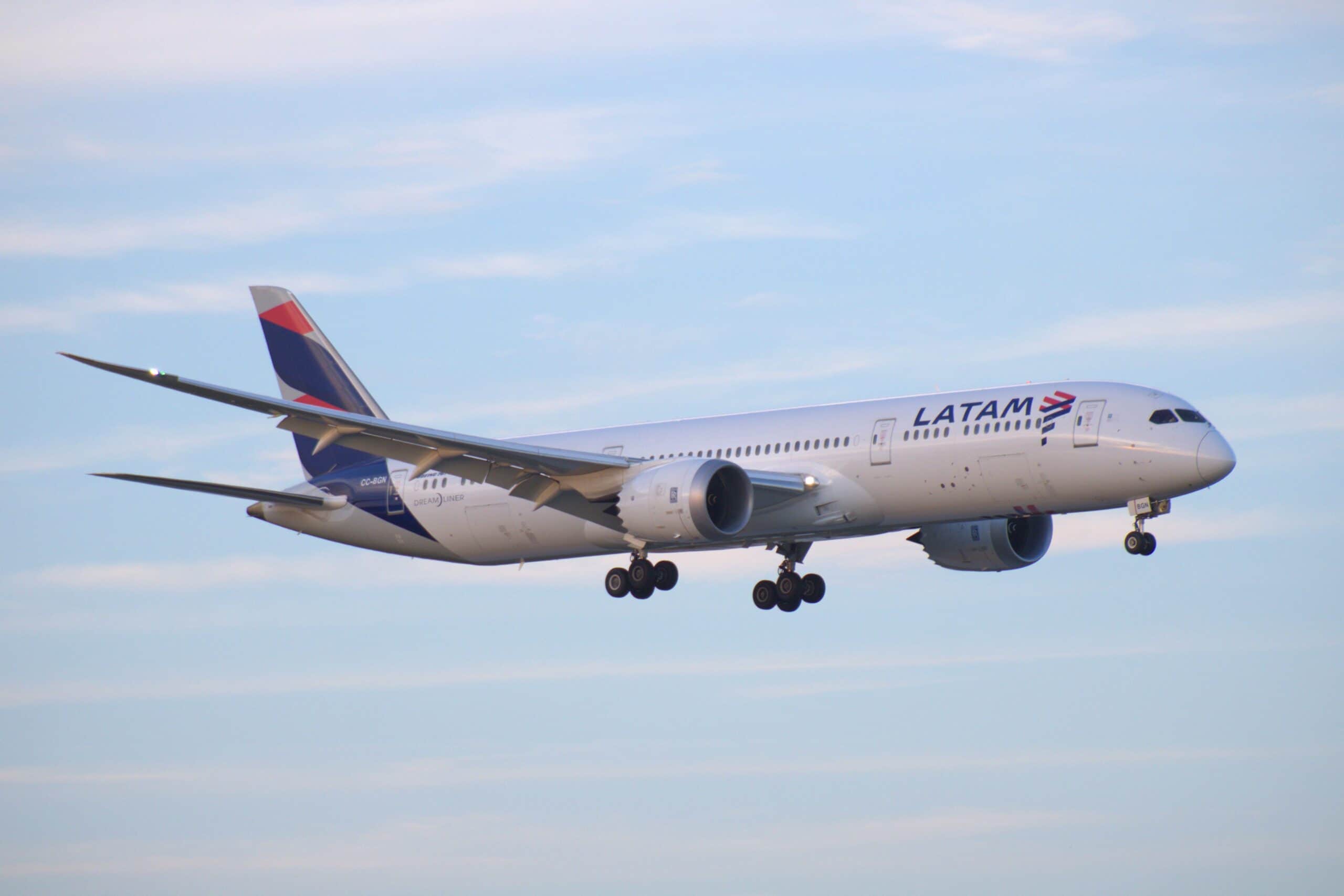 LATAM-Airlines-vuelo-Bariloche-Santiago-de-Chile-1