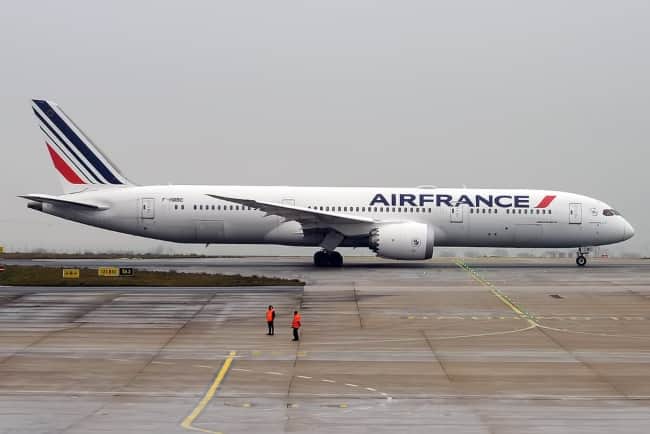 Air France prohibirá a los pasajeros que tengan más de 38° de temperatura a abordar los aviones 1
