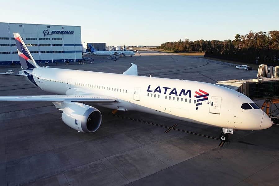 Latam Airlines cesa sus operaciones en Argentina