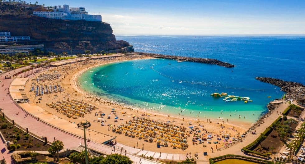 Hoteleros de Canarias buscan concretar la creación de una aerolínea propia para vuelos entre el archipiélago y la Península 2