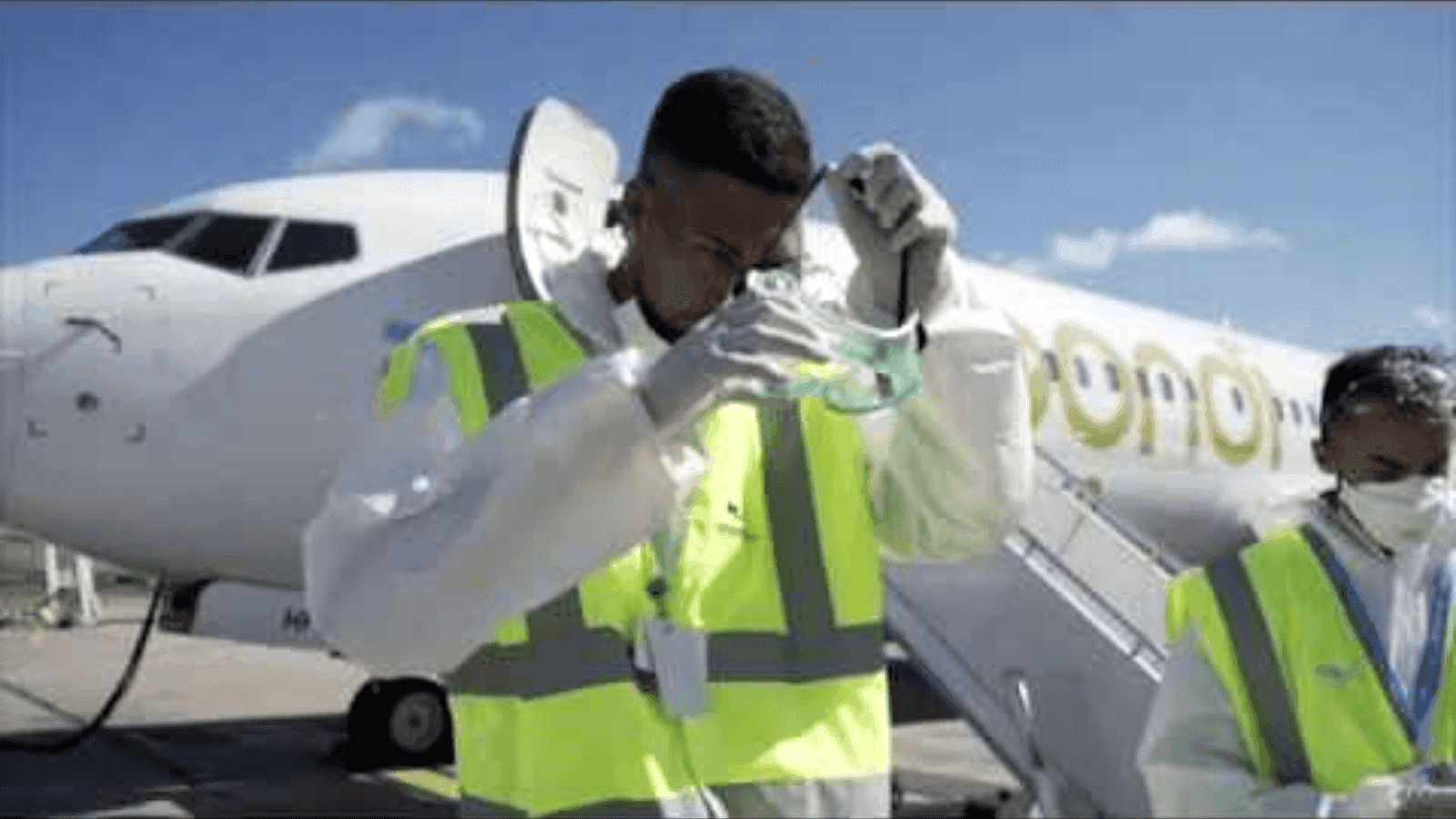 Flybondi muestra sus procesos de sanitización y desinfección en aviones