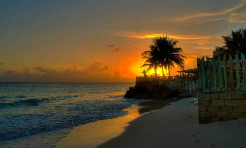 Barbados registró más de 10.000 visitantes extranjeros en julio y comienza a resurgir la actividad turística tras Covid-19-2