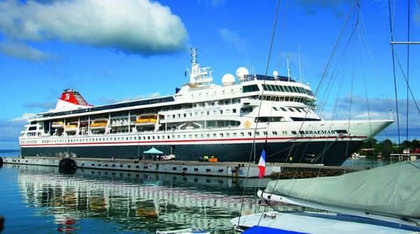 Cuba permite atracar el crucero británico con pasajeros infectados de COVID 19