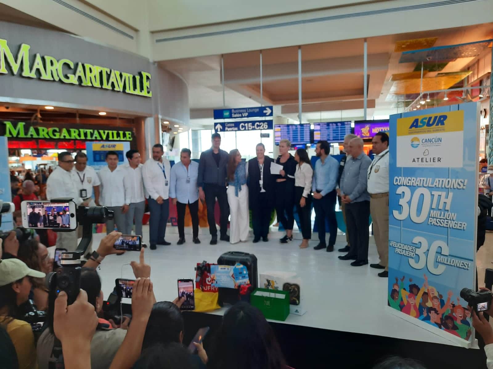 Aeropuerto-Internacional-de-Cancún-recibe-30-millones-de-pasajeros-2022-1