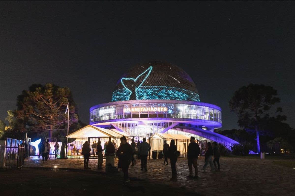 Puerto Madryn realizó el pre lanzamiento de la Temporada de Ballenas en el Planetario Galileo Galilei-1